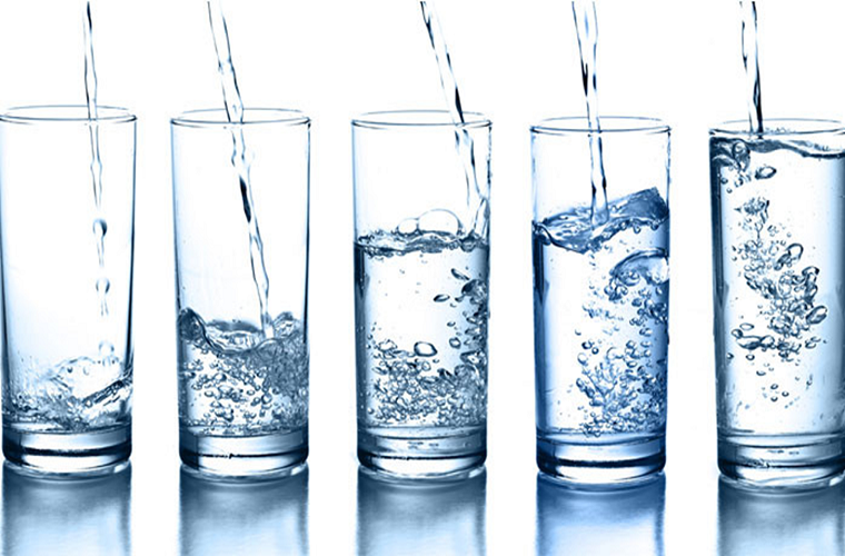 Nước lọc chính là loại nước tăng sức đề kháng quen thuộc